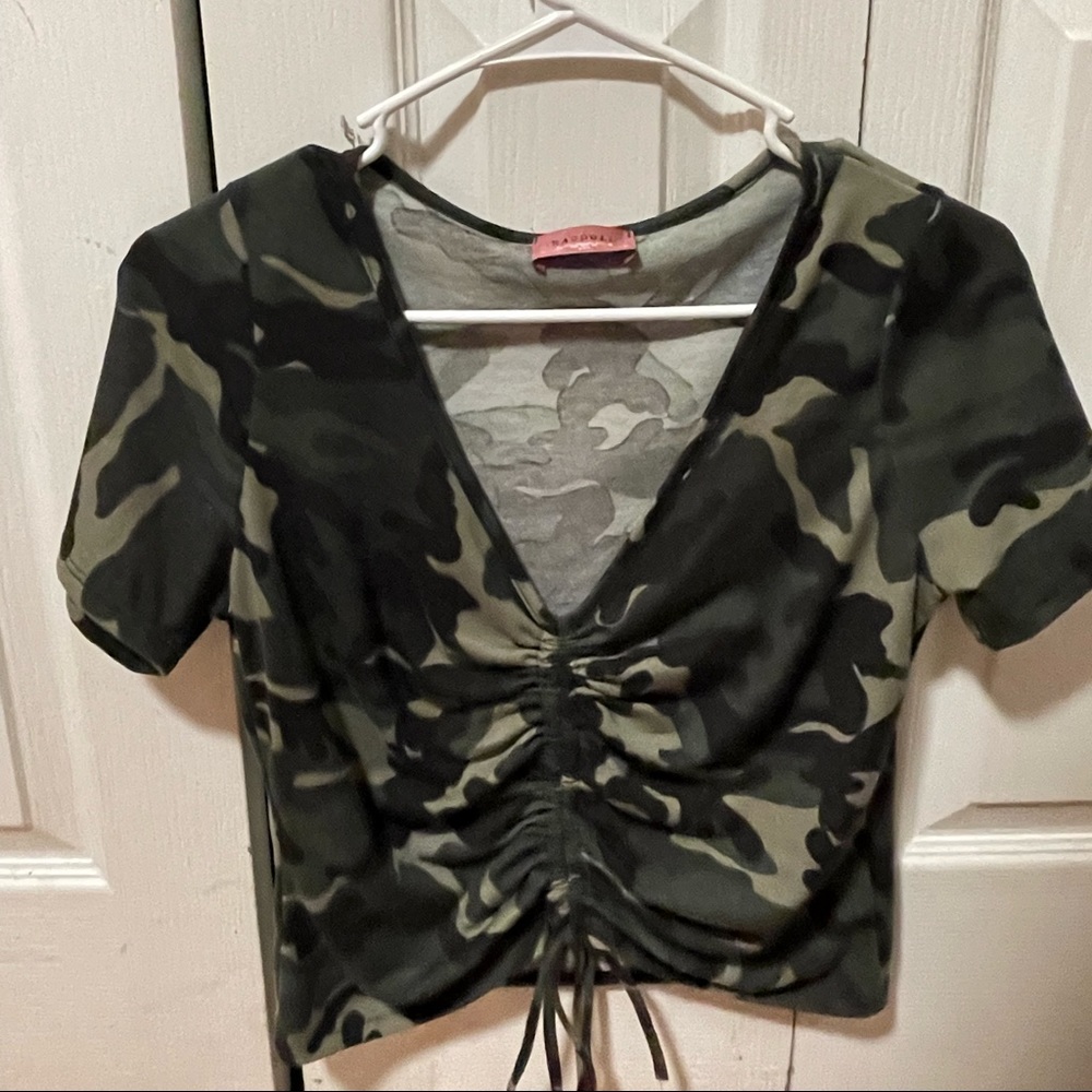 cute crop top!